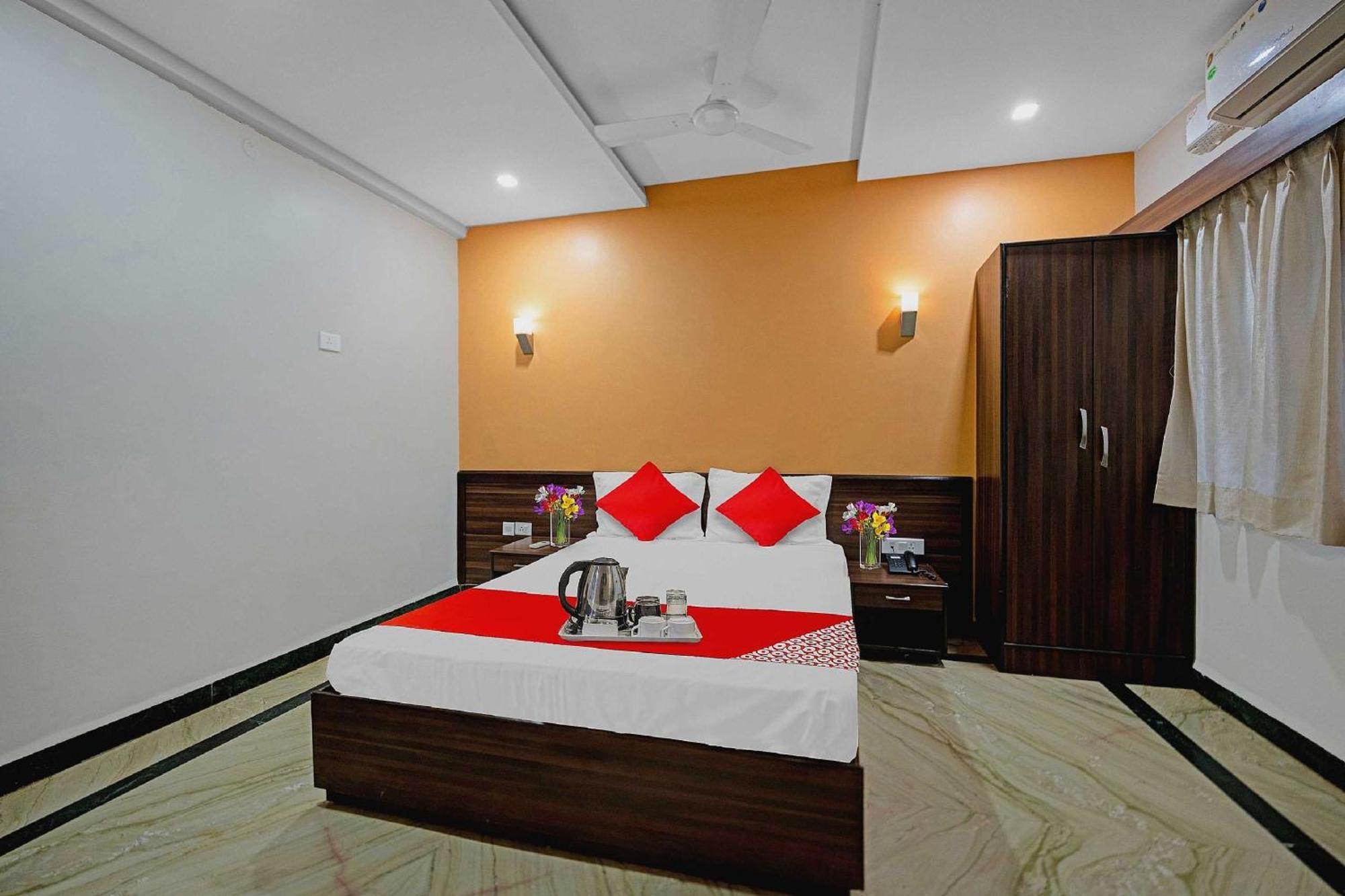 Collection O Oceana The Holiday Home Near Immaculate Conception Church ปณชี ภายนอก รูปภาพ